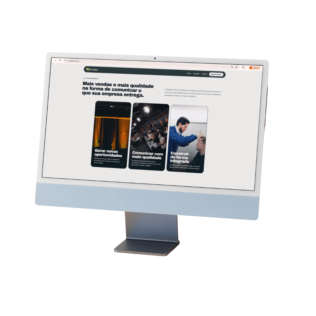 Mockup do site da Notake exibido em um monitor.